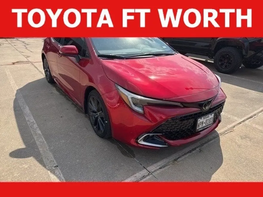 2025 Toyota Corolla XSE photo 1