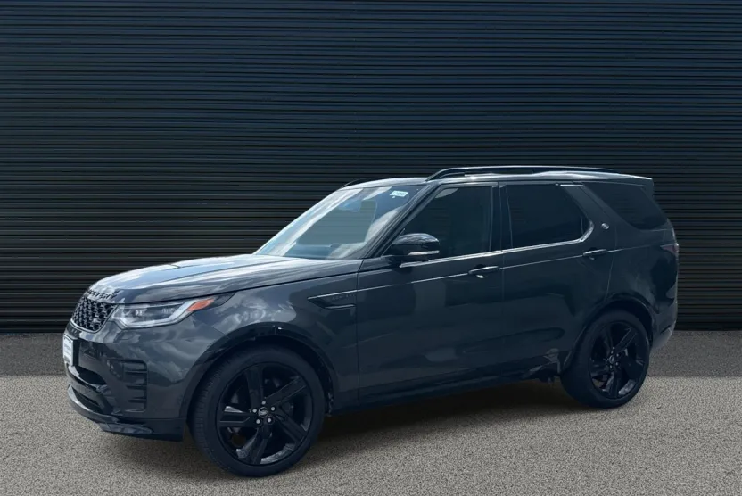 2024 Land Rover Discovery SE photo 1