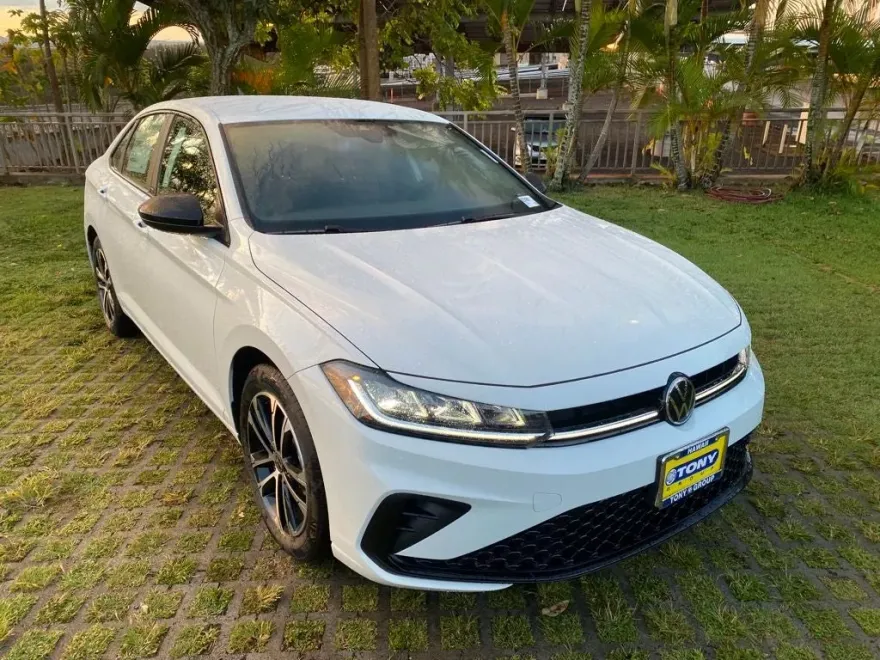 2025 Volkswagen Jetta 1.5T Sport photo 1