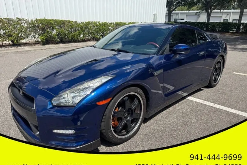 2014 Nissan GT-R Black Edition photo 1