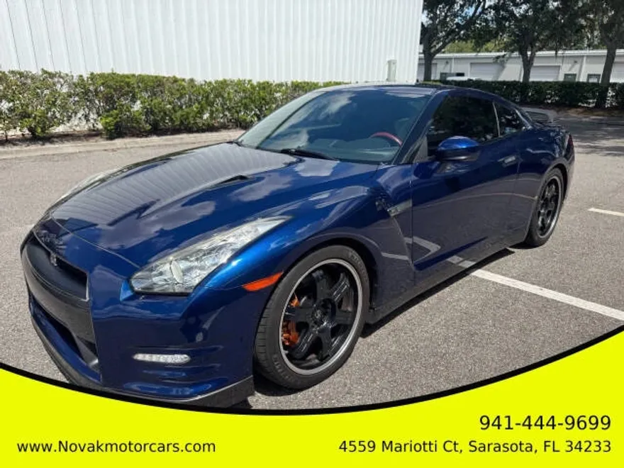 2014 Nissan GT-R Black Edition photo 1