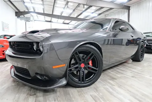 2018 Dodge Challenger R/T Scat Pack photo 2