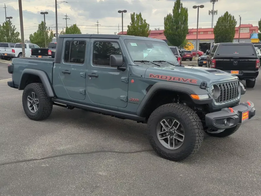 2025 Jeep Gladiator Mojave photo 1