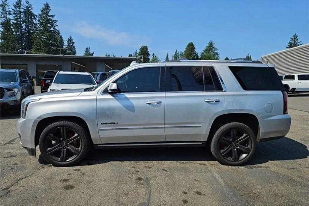 2017 Gmc Yukon Denali photo 1