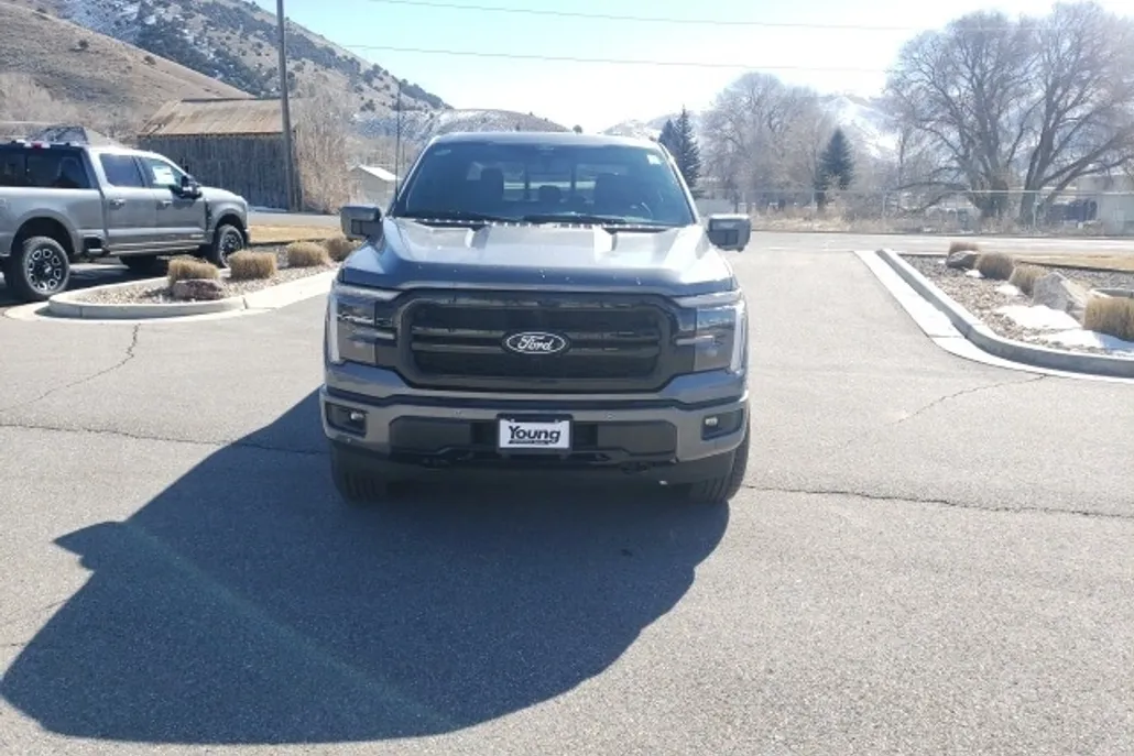 2025 Ford F-150 Lariat photo 1