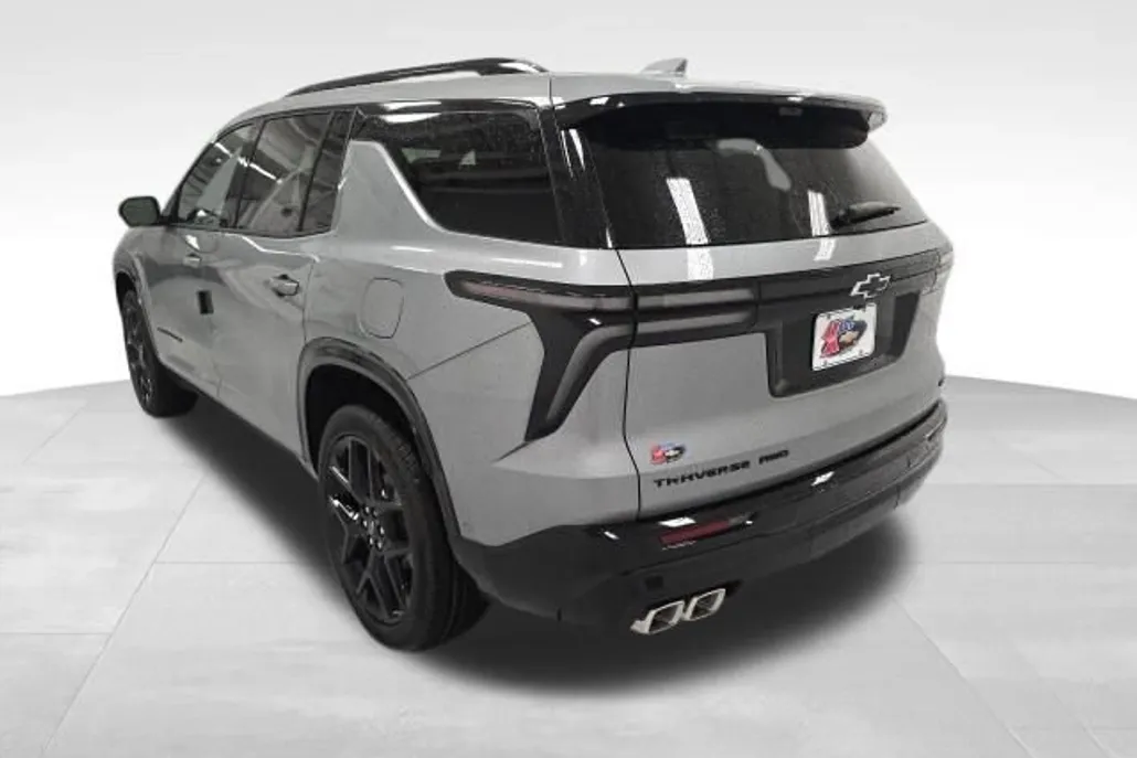 2026 Chevrolet Traverse RS photo 1