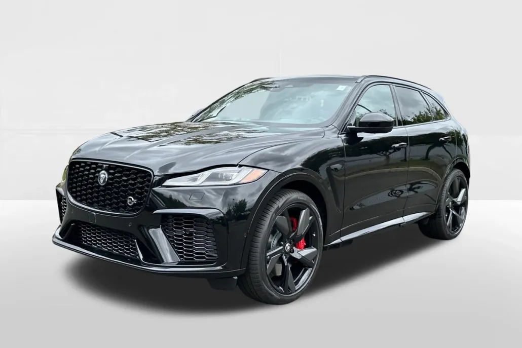 2026 Jaguar F-PACE SVR photo 1