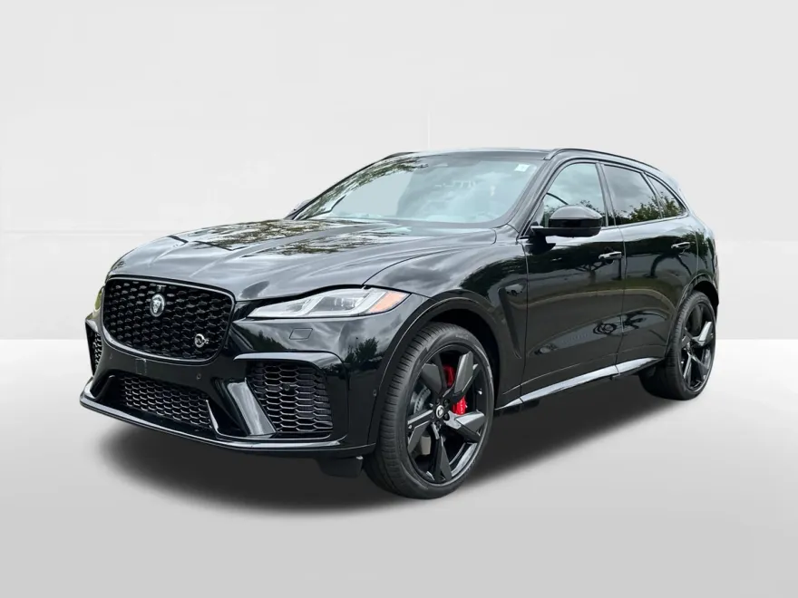 2026 Jaguar F-PACE SVR photo 1