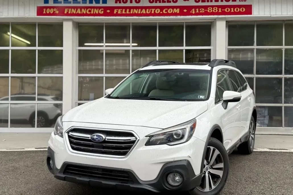 2019 Subaru Outback 3.6R Limited photo 1