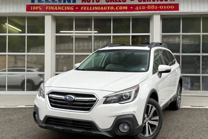 2019 Subaru Outback 3.6R Limited photo 1