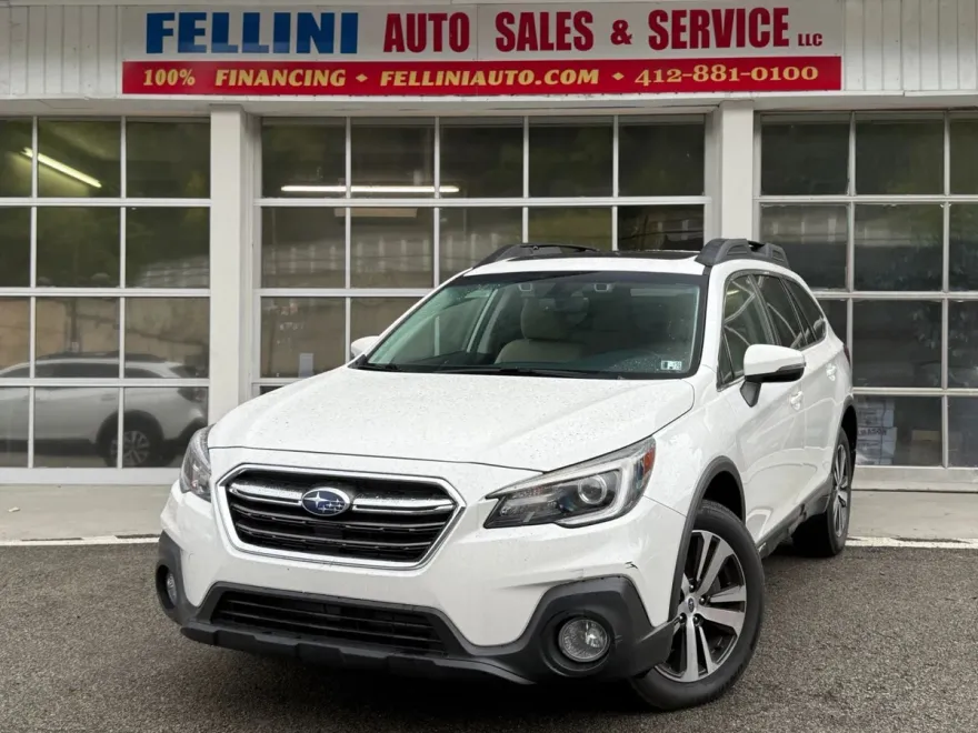 2019 Subaru Outback 3.6R Limited photo 1