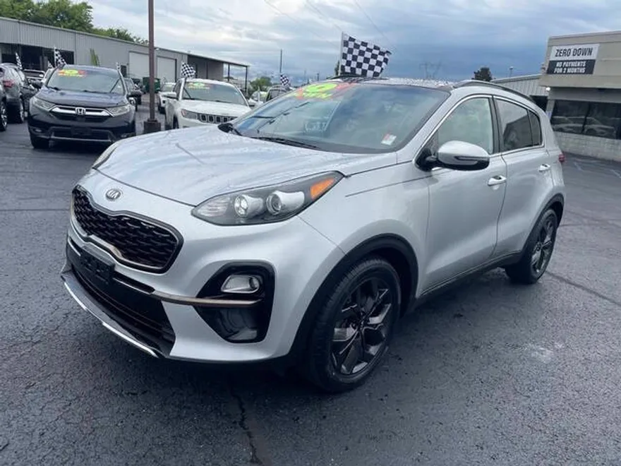 2020 Kia Sportage S photo 1