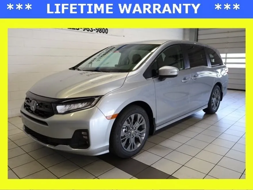 2026 Honda Odyssey Touring photo 1