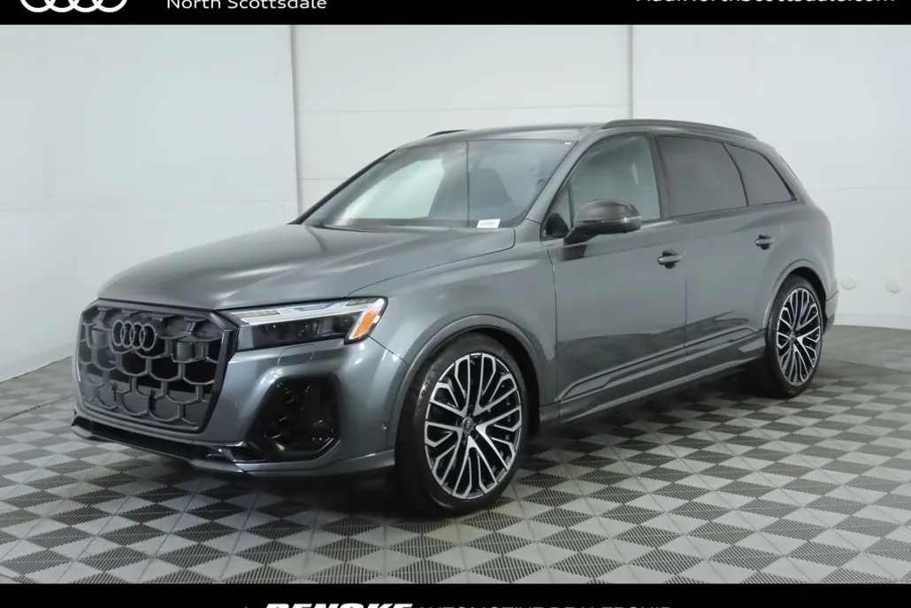 2025 Audi SQ7 Prestige photo 1