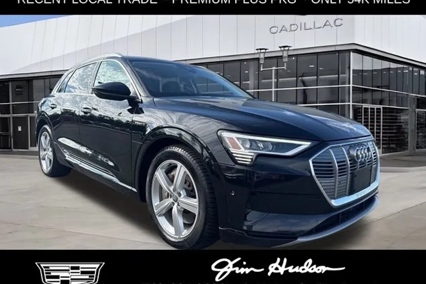 2019 Audi e-tron Premium Plus photo 1
