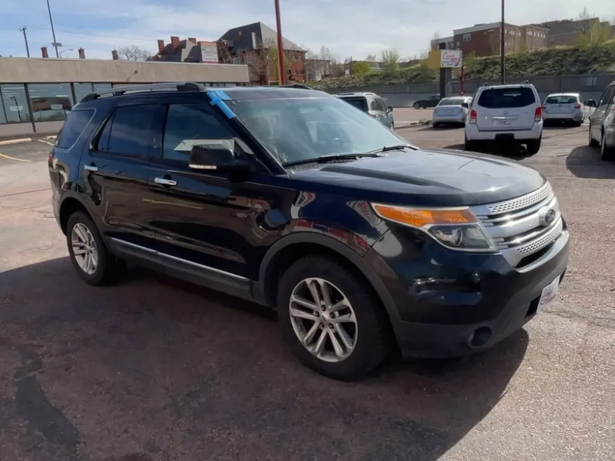 2014 Ford Explorer XLT Sport photo 1
