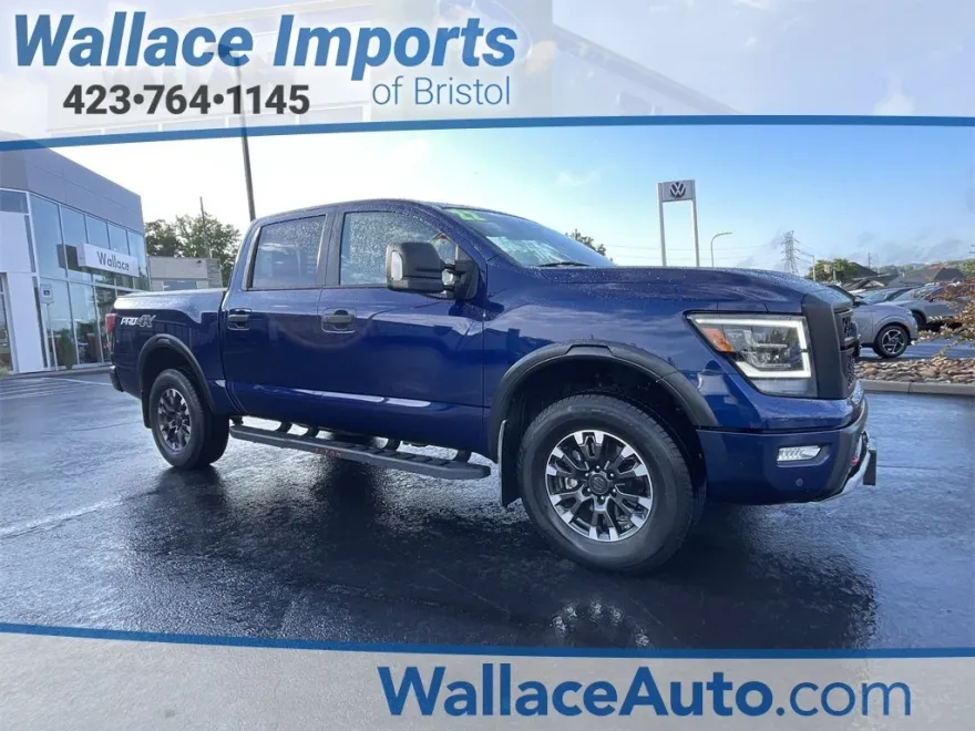 2022 Nissan Titan PRO-4X photo 1