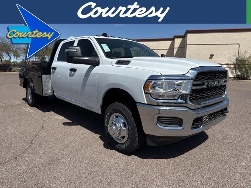 2024 Ram 3500 Tradesman photo 1
