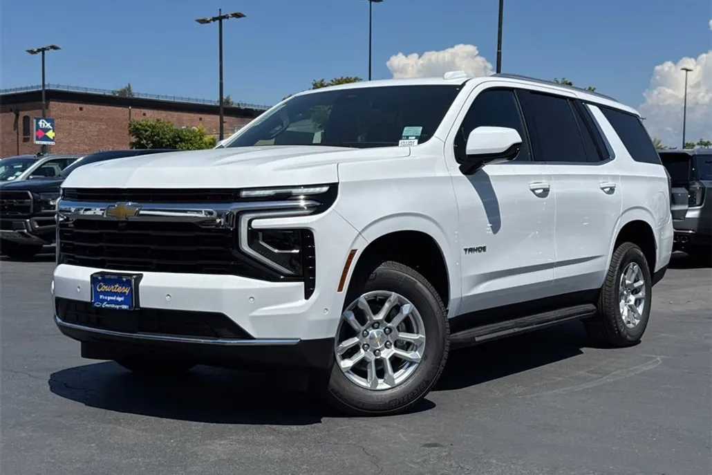 2025 Chevrolet Tahoe LS photo 1