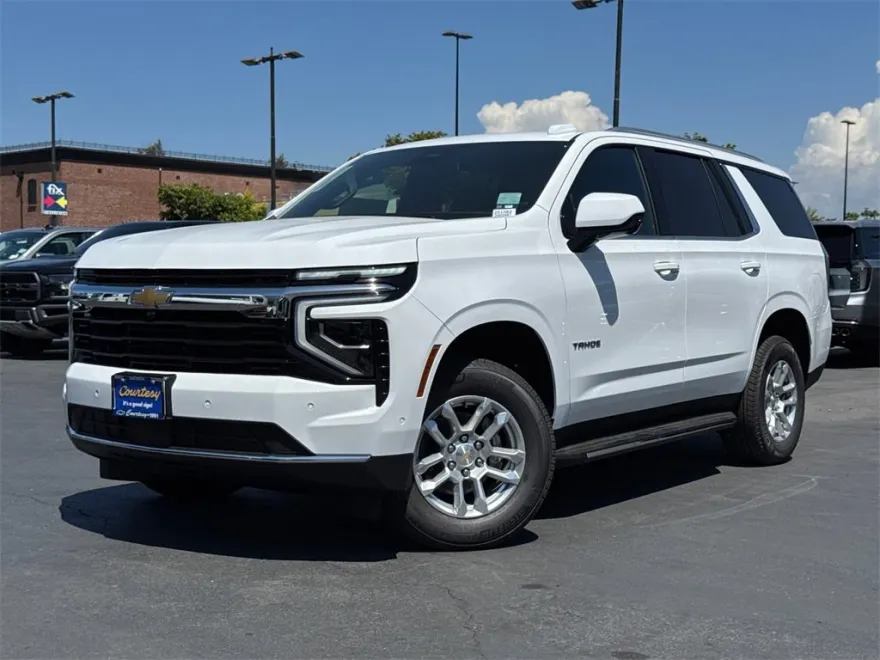 2025 Chevrolet Tahoe LS photo 1