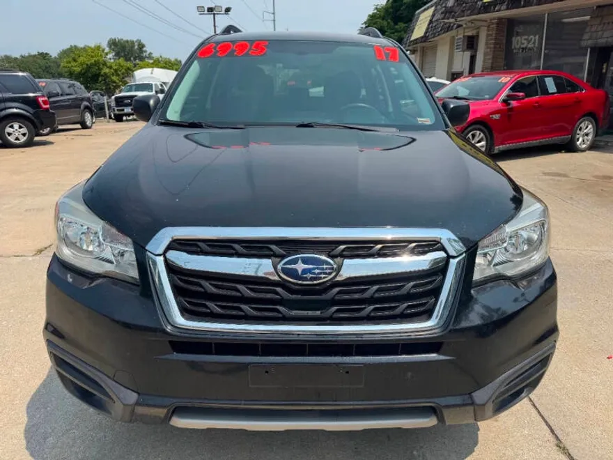 2017 Subaru Forester 2.5i photo 1