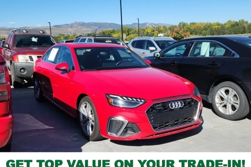 2023 Audi A4 45 S line Premium Plus Quattro photo 1