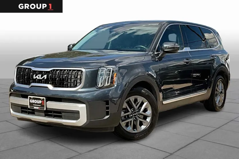 2024 Kia Telluride LX photo 1