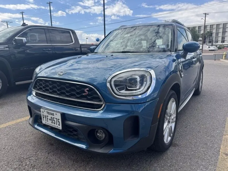 2022 Mini Countryman S photo 1