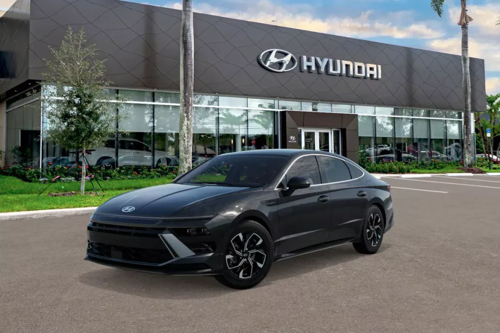 2025 Hyundai Sonata SEL photo 1