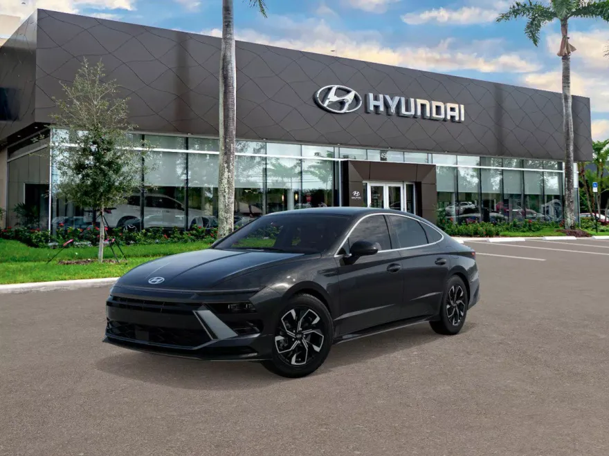 2025 Hyundai Sonata SEL photo 1