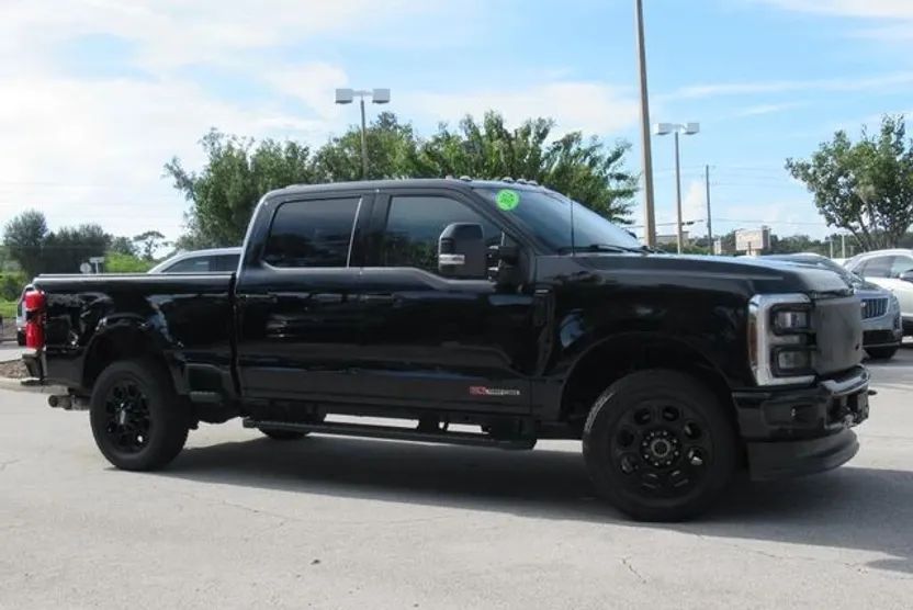 2024 Ford F-250 photo 1