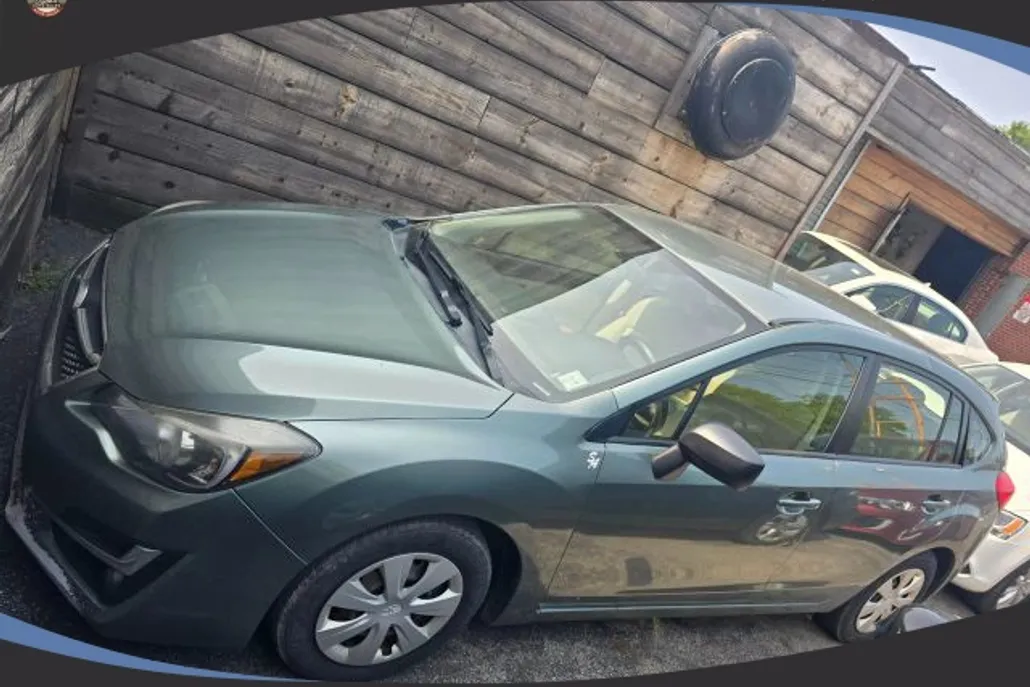 2016 Subaru Impreza 2.0i photo 1