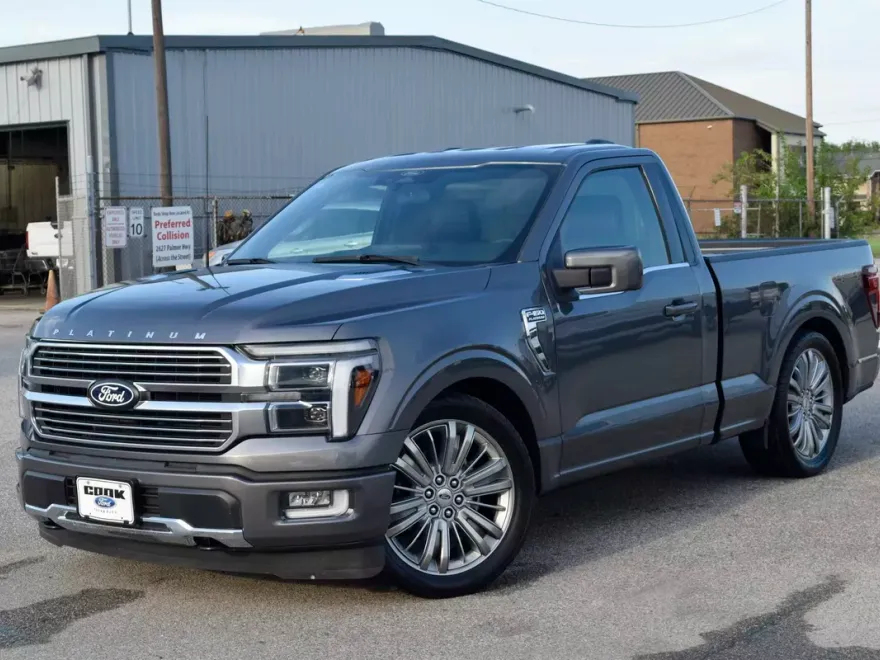 2025 Ford F-150 XL photo 1