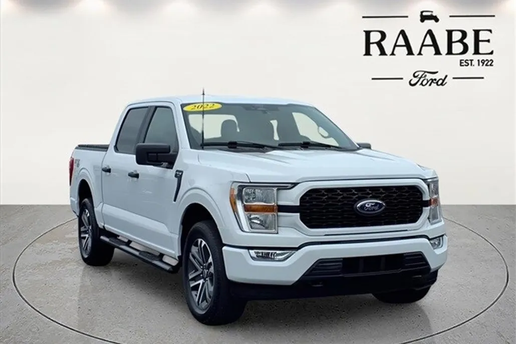 2022 Ford F-150 XL photo 1