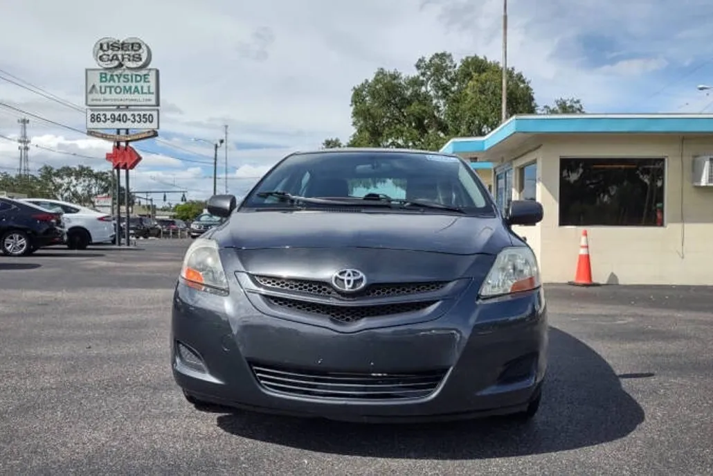 2007 Toyota Yaris Base photo 1