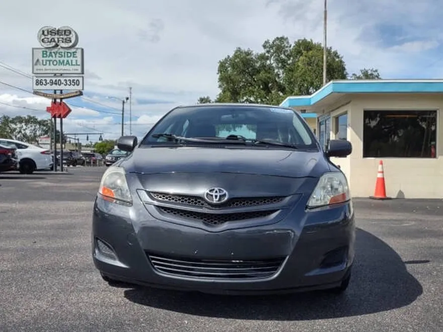 2007 Toyota Yaris Base photo 1