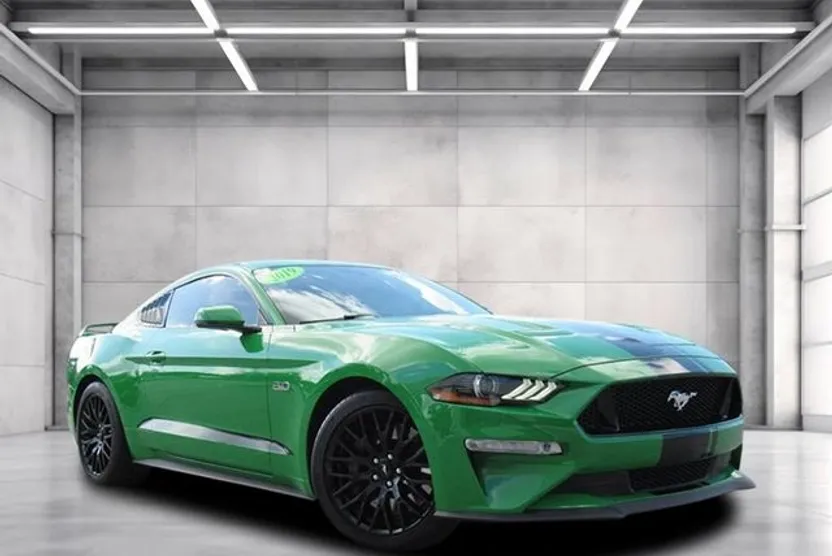 2019 Ford Mustang GT Premium photo 1
