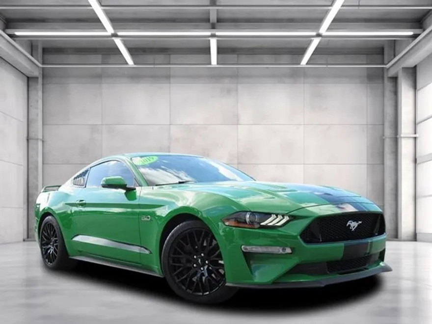2019 Ford Mustang GT Premium photo 1