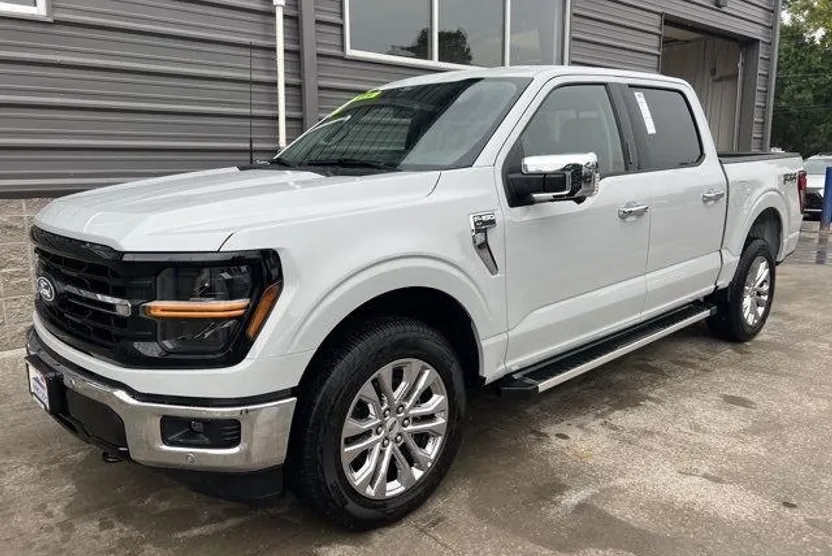 2024 Ford F-150 XLT photo 1
