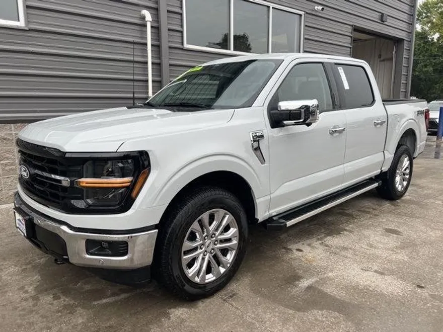 2024 Ford F-150 XLT photo 1