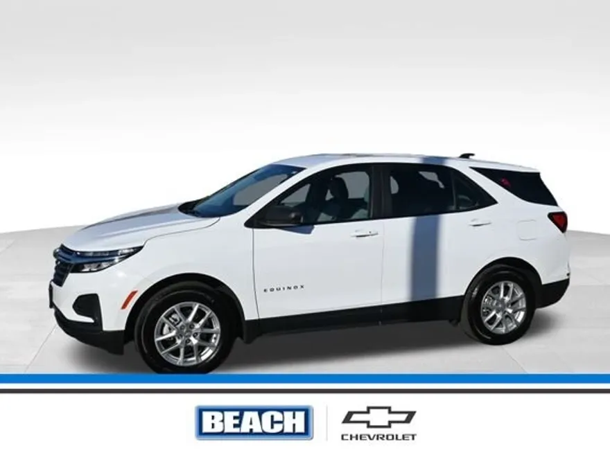 2023 Chevrolet Equinox LS photo 1