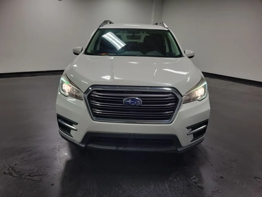 2019 Subaru Ascent Premium photo 1