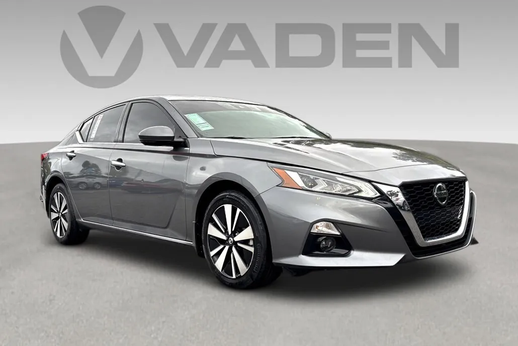 2022 Nissan Altima 2.5 SL photo 1