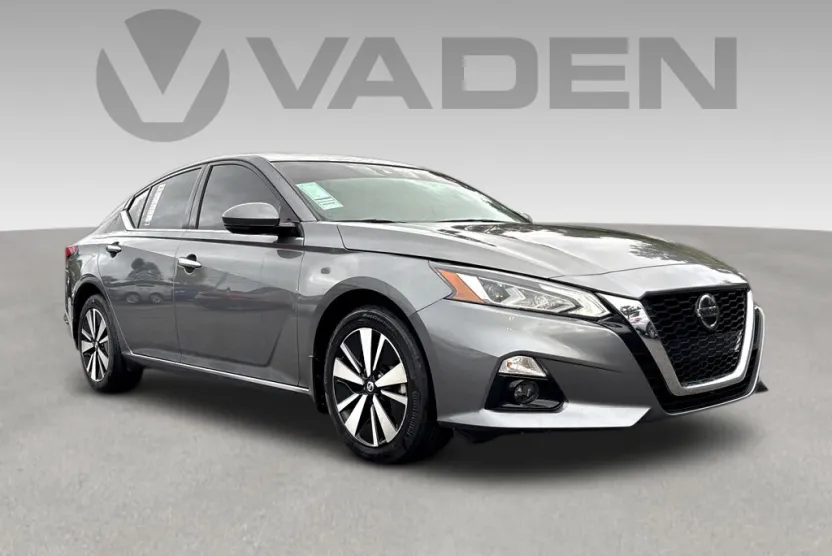 2022 Nissan Altima 2.5 SL photo 1