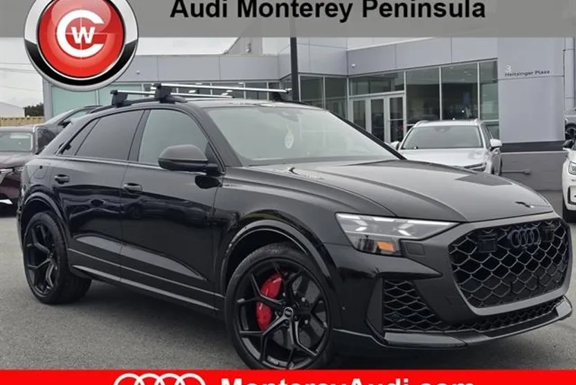 2025 Audi RS Q8 photo 1