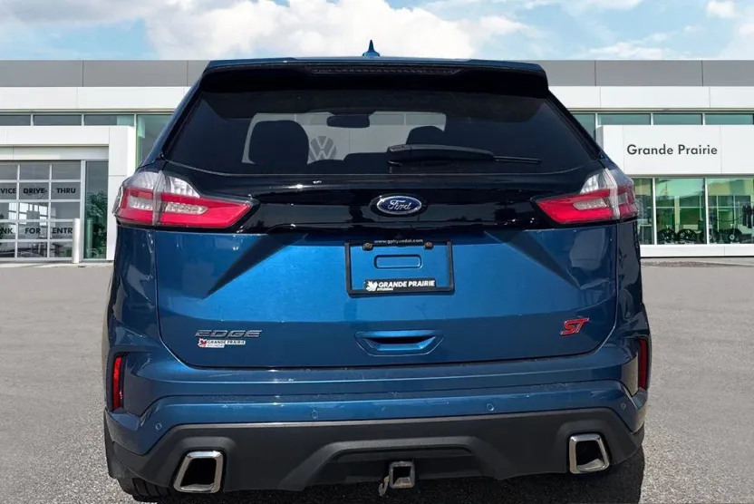 2019 Ford Edge ST photo 1