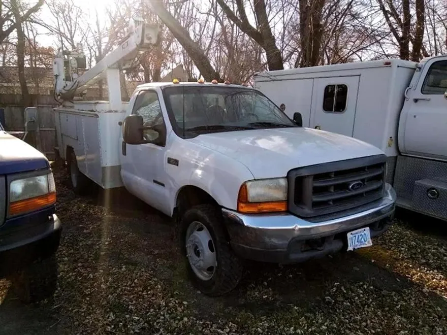2000 Ford F-550 photo 1