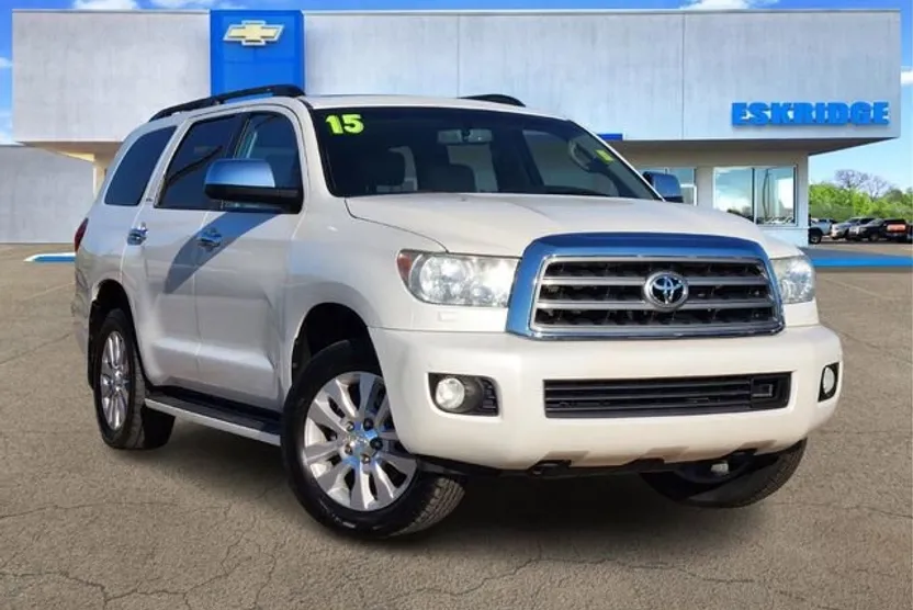 2015 Toyota Sequoia Platinum photo 1