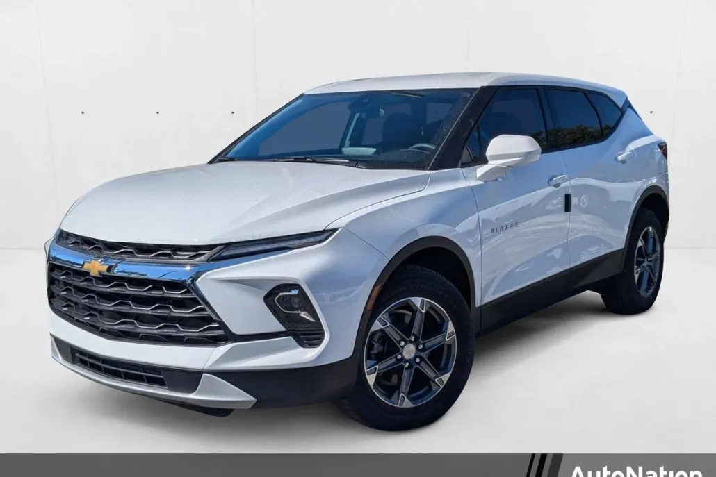 2025 Chevrolet Blazer 2LT photo 1