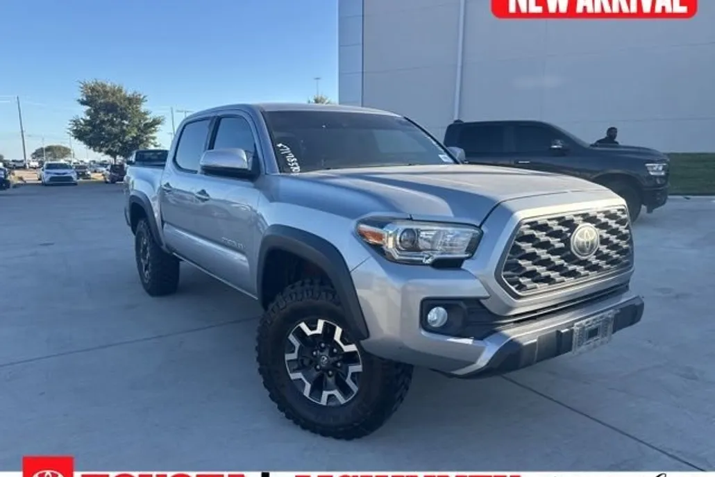 2020 Toyota Tacoma SR5 photo 1